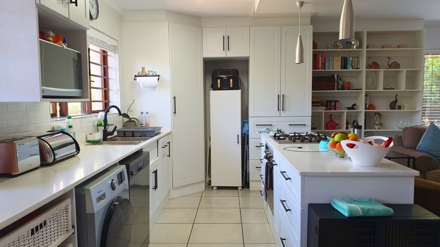 2 Bedroom Property for Sale in Dana Bay Western Cape